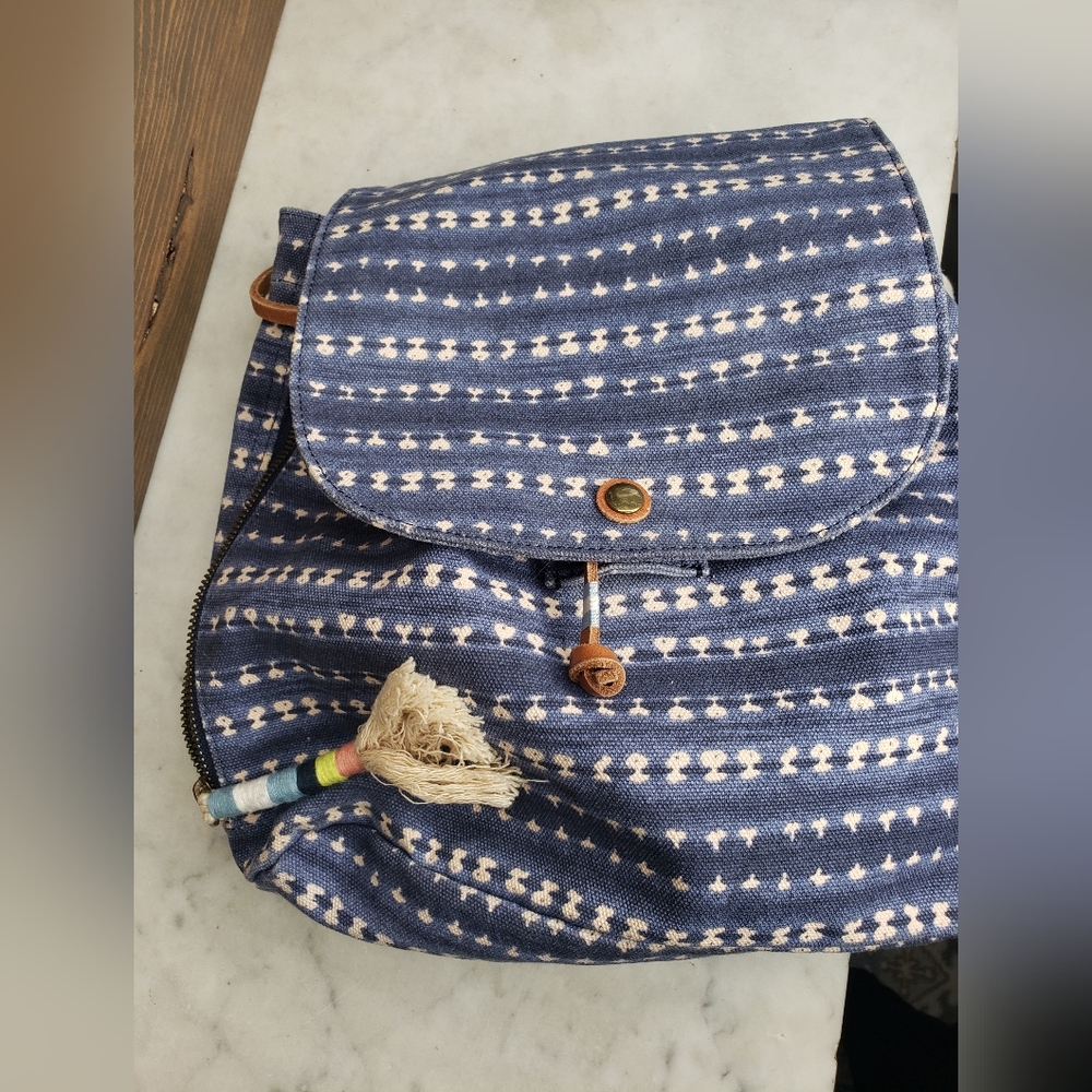 Toms Patterned Blue Tan Backpack - image 7